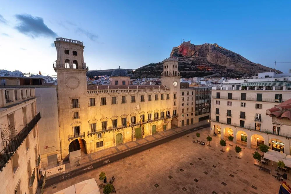  Hotel Eurostars Mediterranea Plaza | plein gebouw